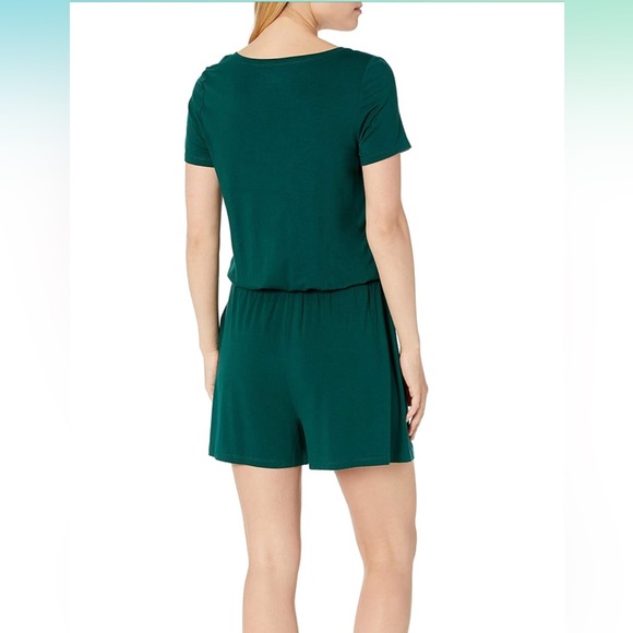 Amazon Essentials romper - Picture 2 of 3